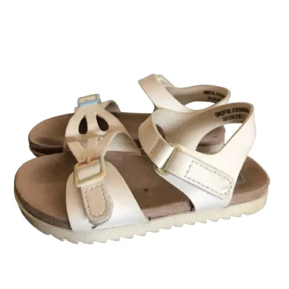 Kids White Sandals - Picture 5 of 5